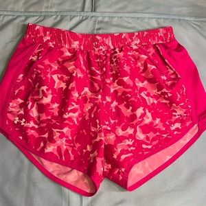 Under Armour Pink Camo Athletic Running Womens Shorts Size Small